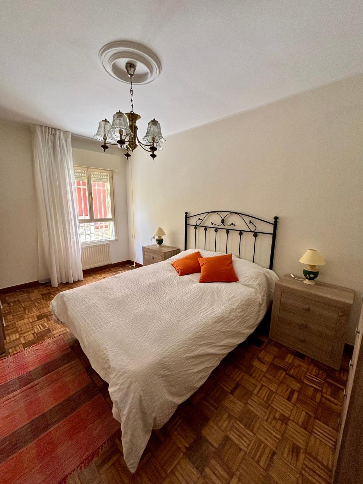 Piso En El Precioso Pueblo De Colunga Apartment Luaran gambar